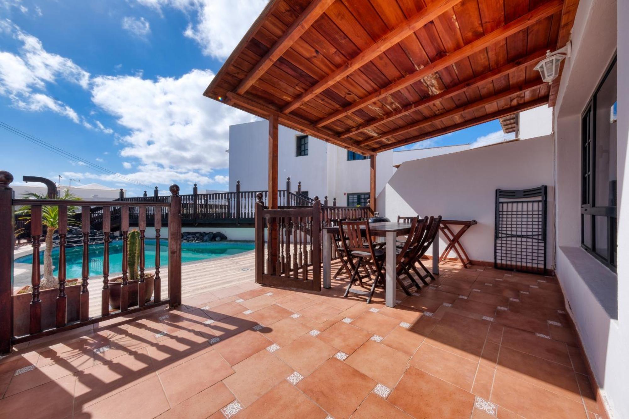 Casa Hibiscus - Shared Pool - Close To Seafront Promenade Punta Mujeres Exteriér fotografie